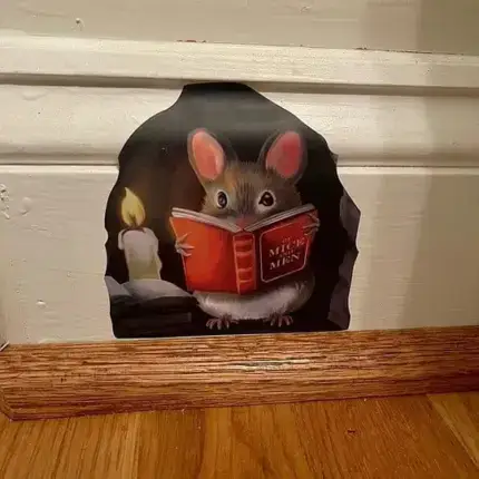 Creative Mouse-Themed Wall Decals for Home Decor