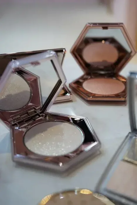 Highlighter palette preview